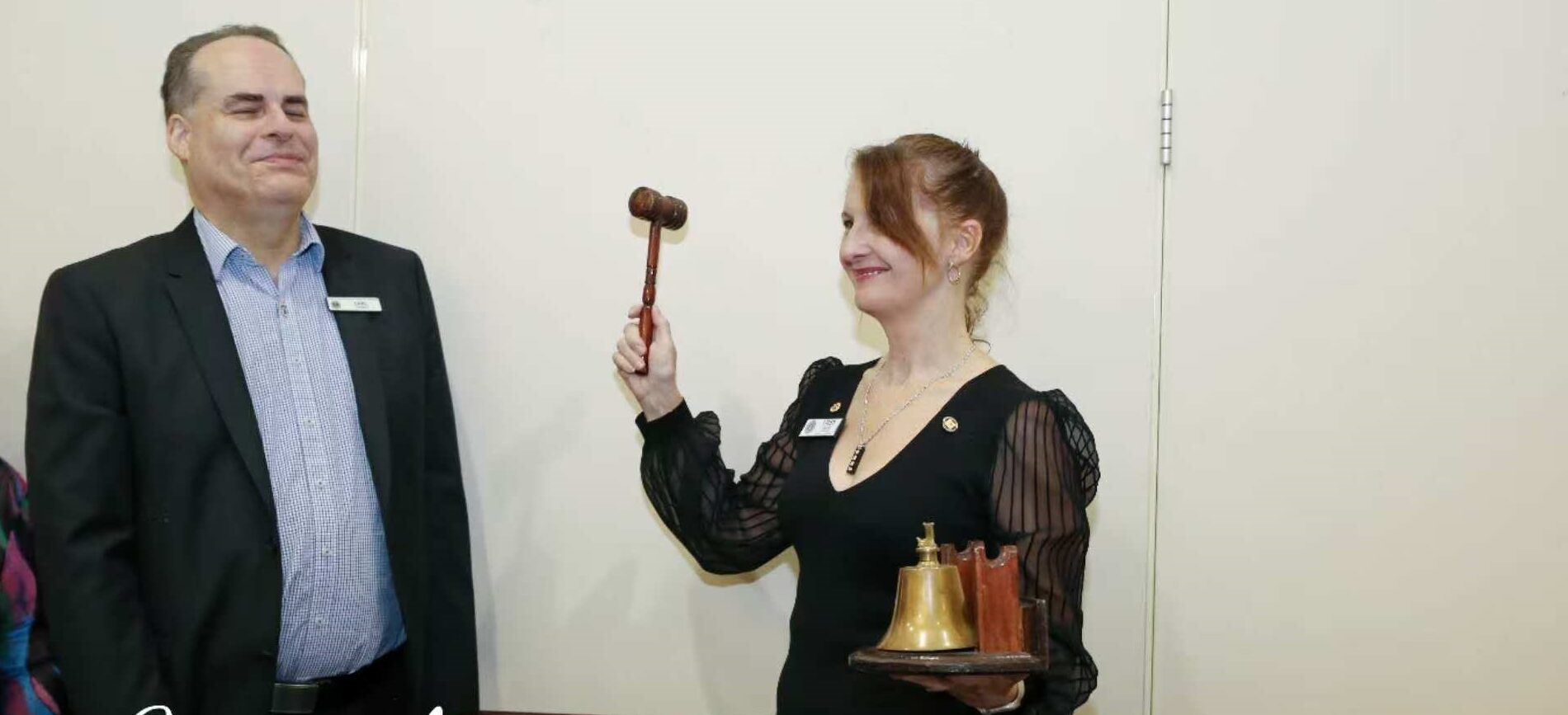 Handing over the gong to the new President